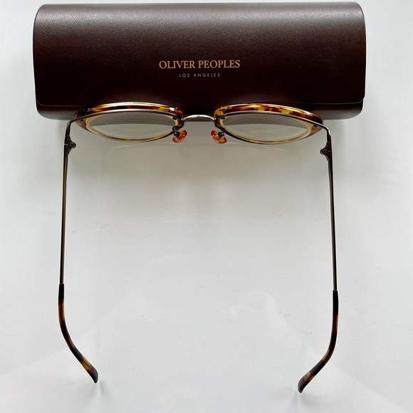 Oliver Peoples OP-9 Vintage 1980s Tortoise Eyeglasses in Mint Condition - Picture 15 of 15